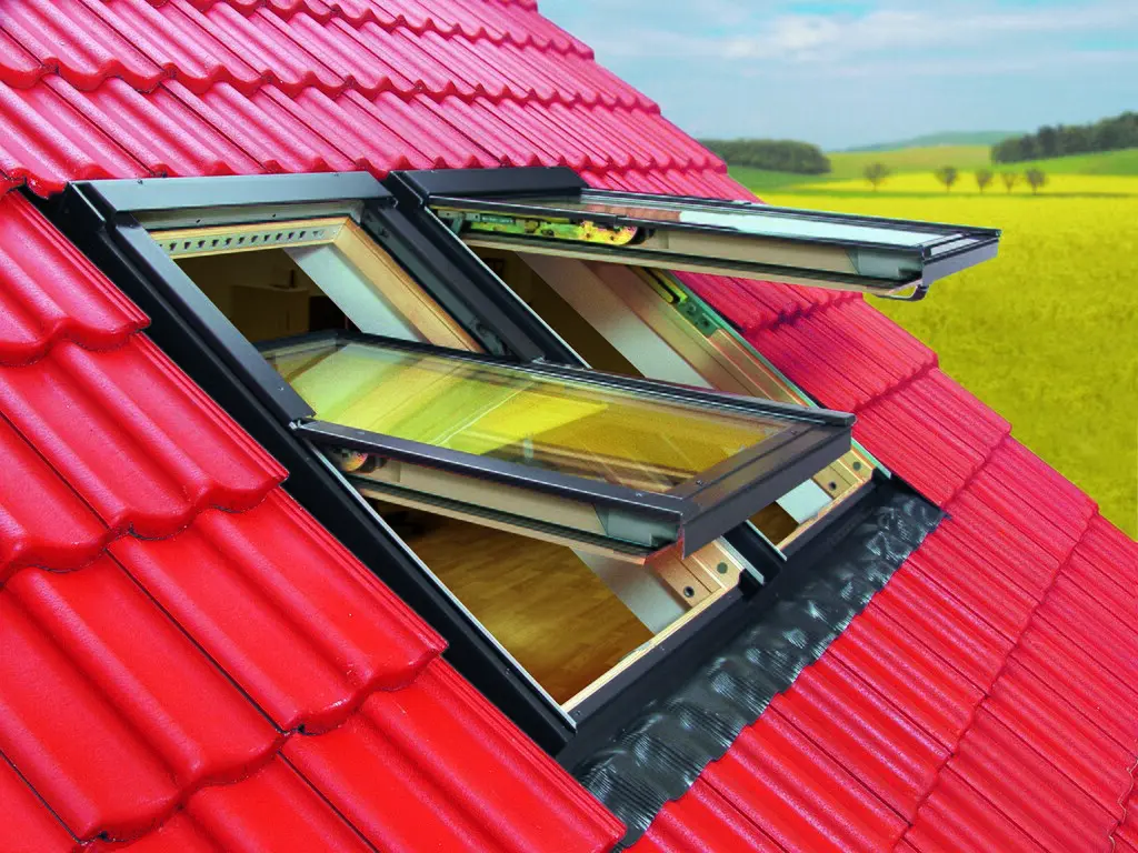 Pose Velux Nantes — installation d'une fenêtre de toit en intégration ardoise